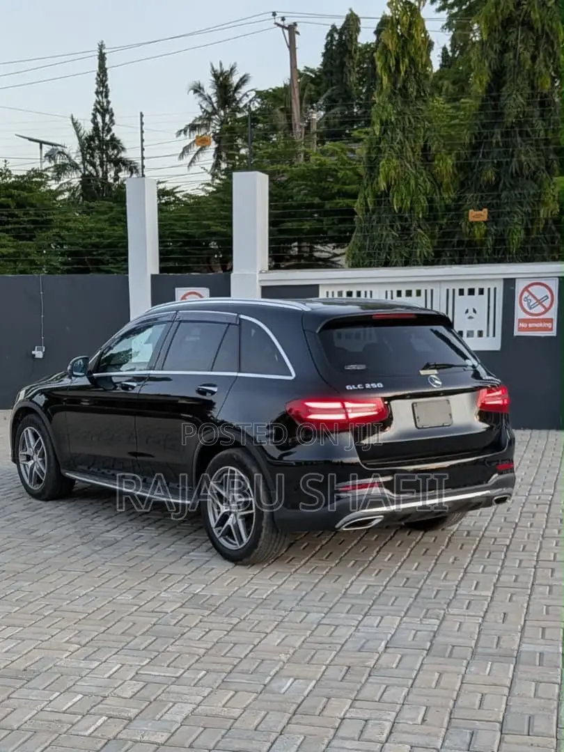 Mercedes-Benz GLC-Class 2016 Black