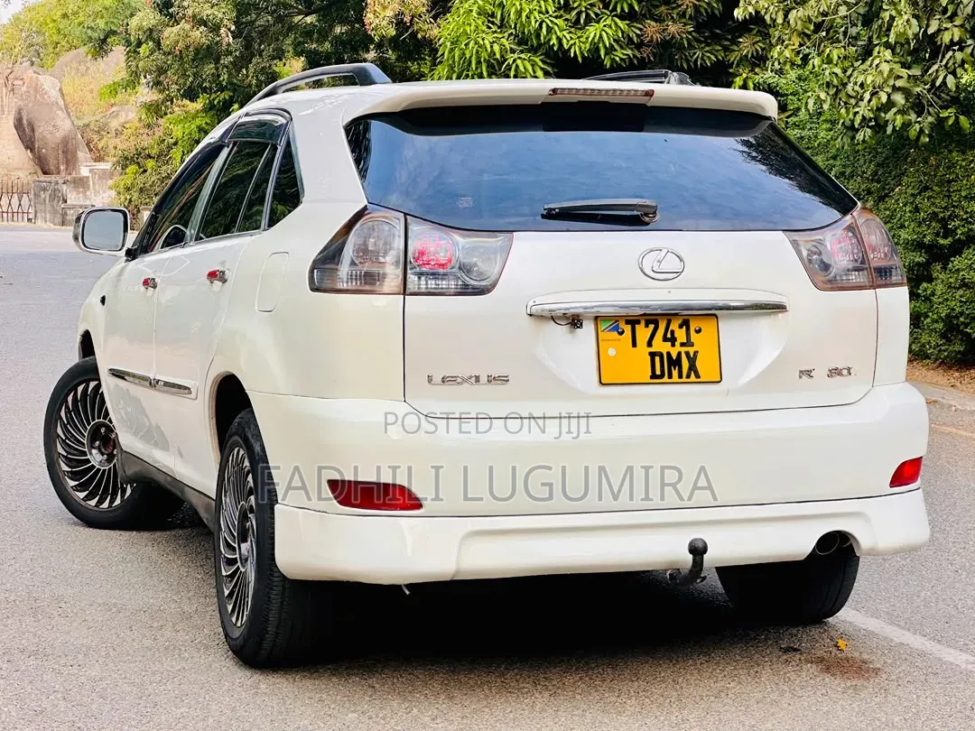 Toyota Harrier 2006 White