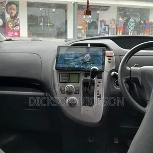 Toyota Ractis 2005 Gray