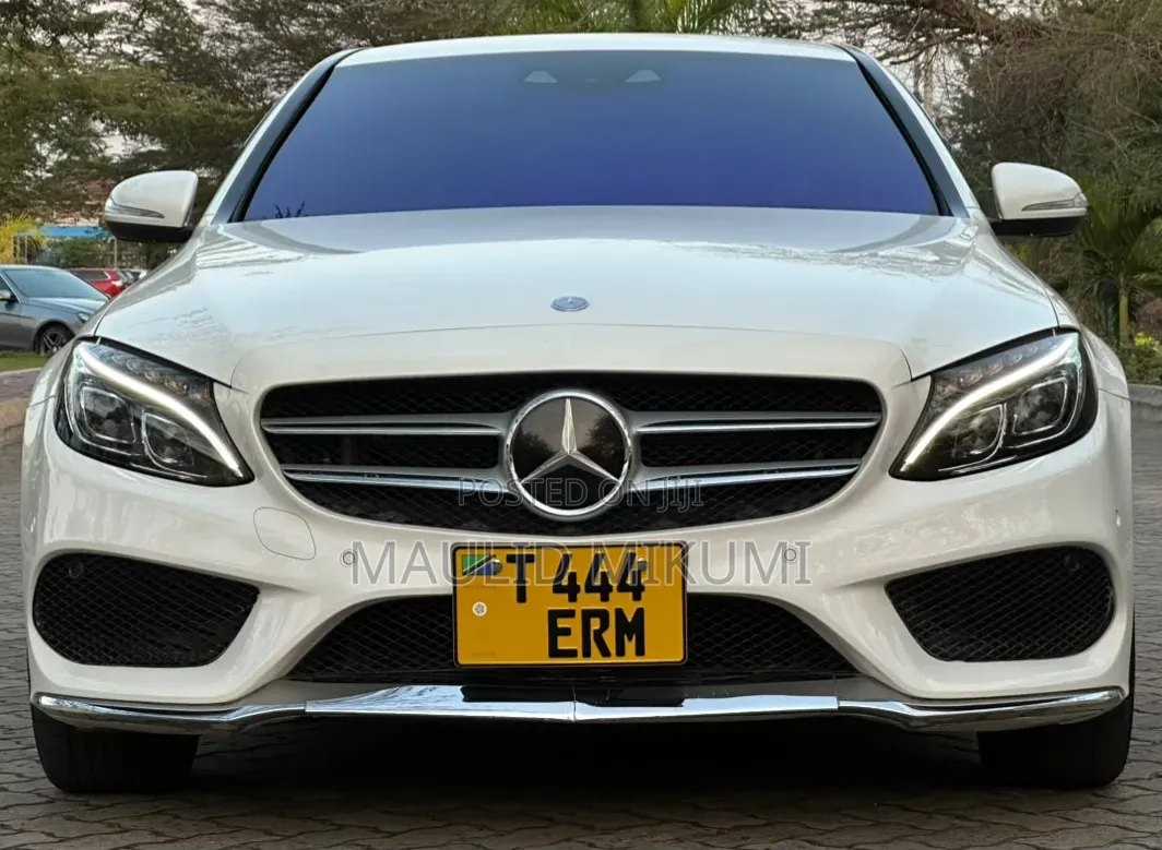 Mercedes-Benz C-Class 2014 White