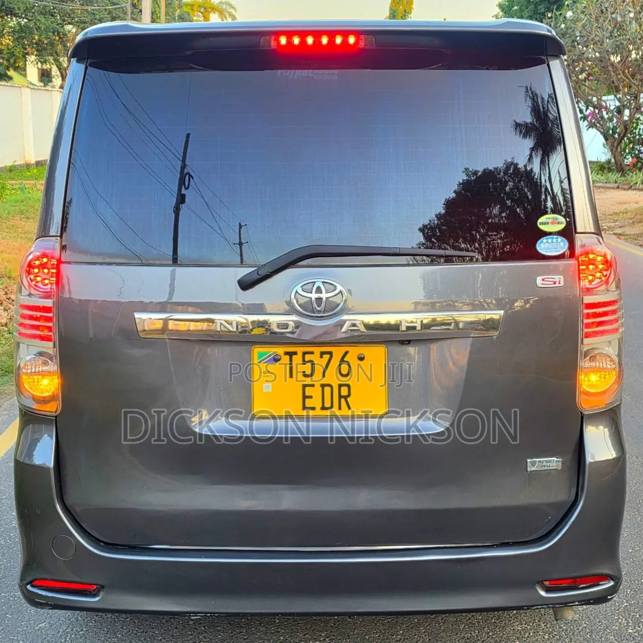 Toyota Noah 2008 Gray