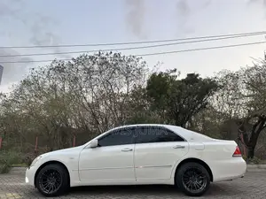 Toyota Crown Royale 2005 White