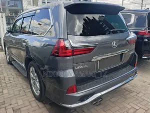 Lexus LX 2018 Gray