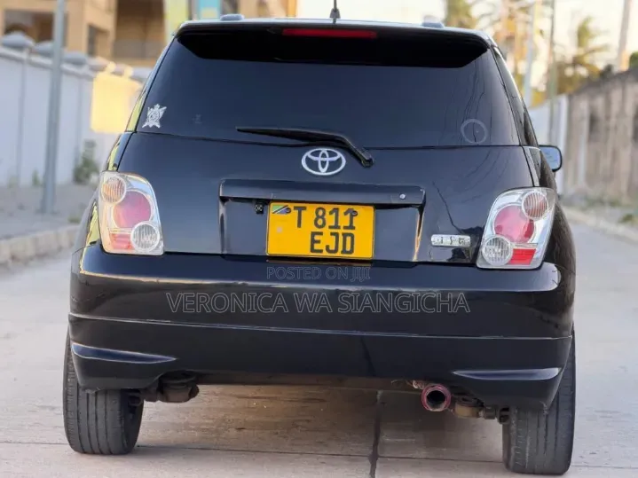 Toyota IST 2004 Black