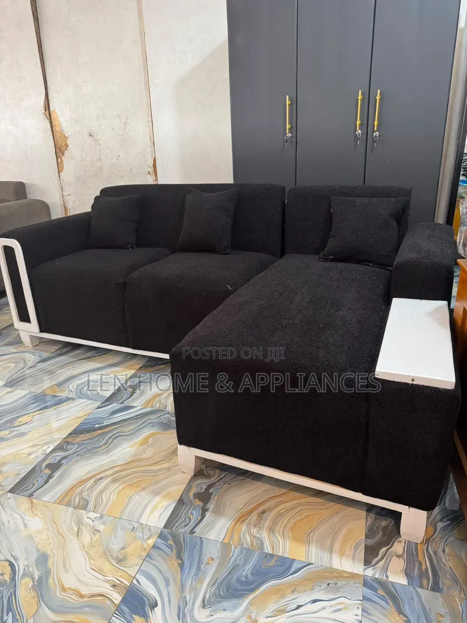 Sofa L Shape Color Black Very Luxury