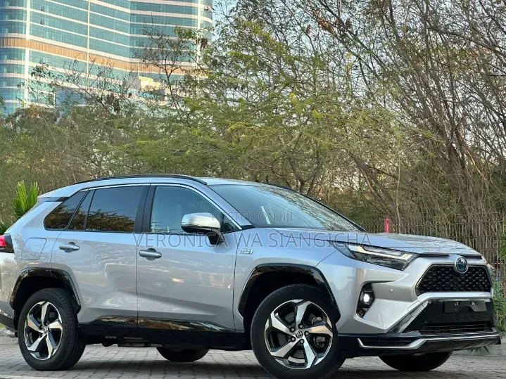 Toyota RAV4 Prime 2023 Silver