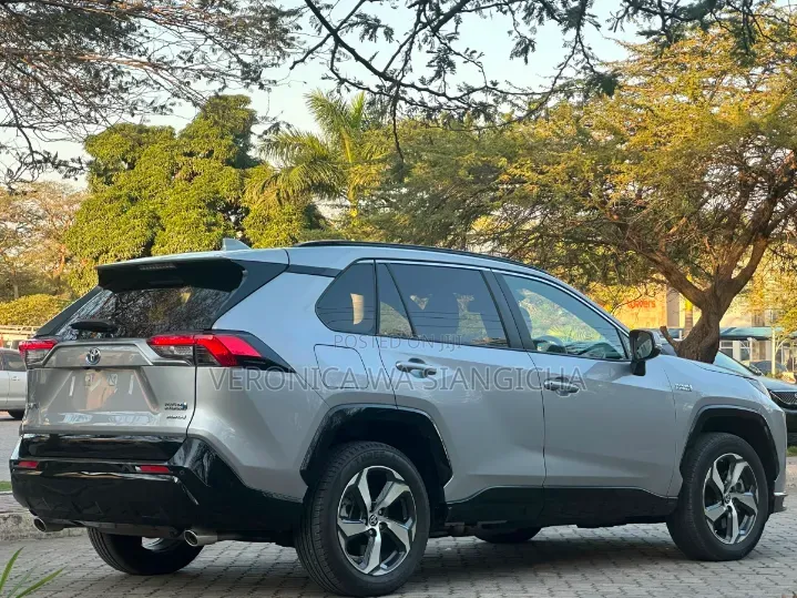Toyota RAV4 Prime 2023 Silver