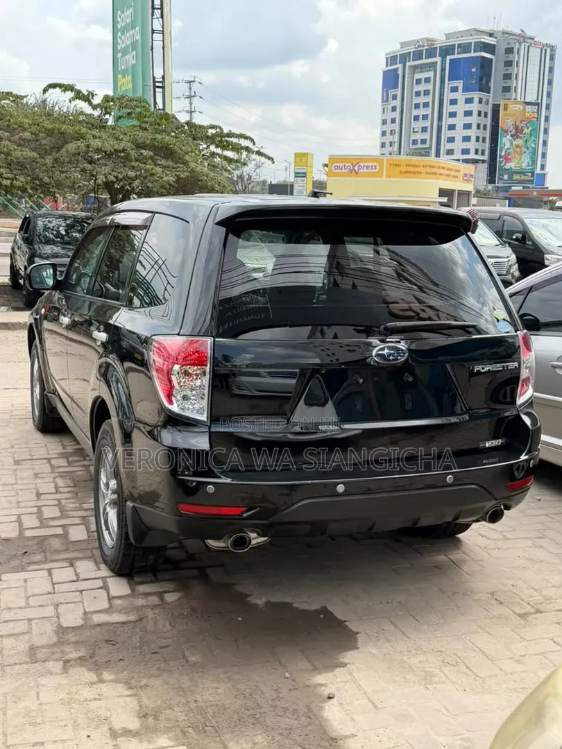 Subaru Forester 2011 Black