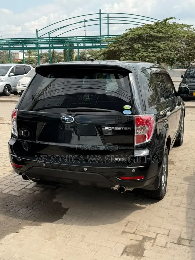 Subaru Forester 2011 Black