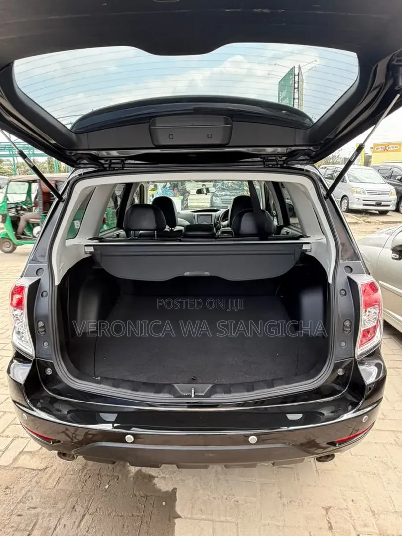 Subaru Forester 2011 Black