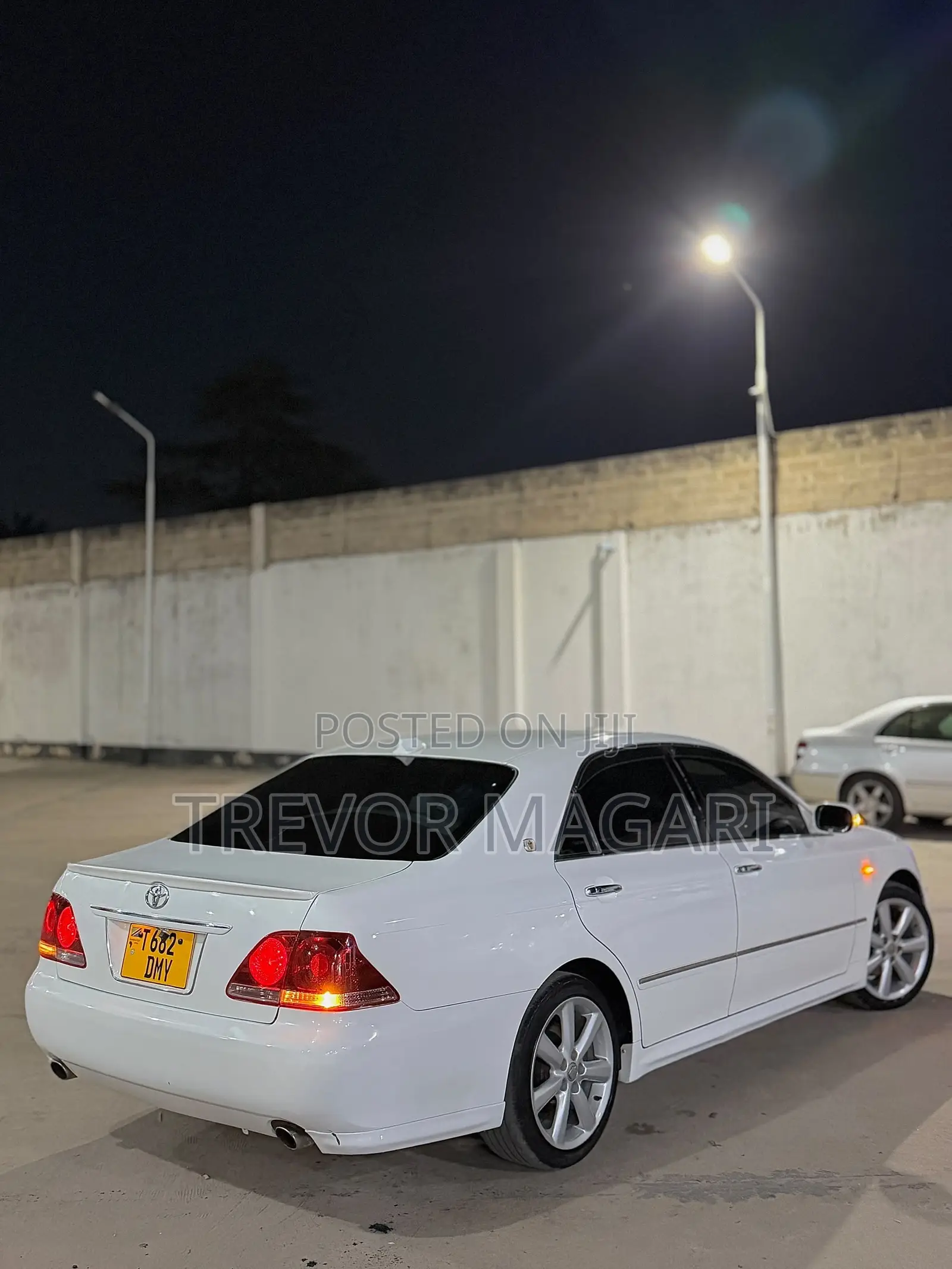 Toyota Crown 2006 White
