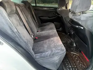 Toyota Crown 2006 White