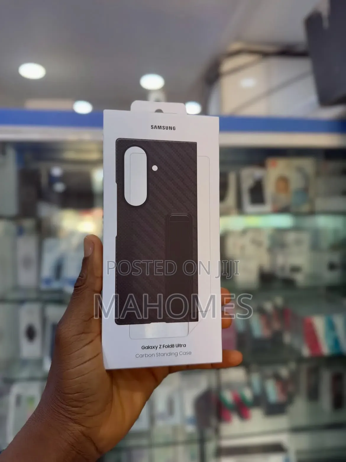 Samsung Galaxy Z Fold8 Ultra -
Carbon Magnet Case