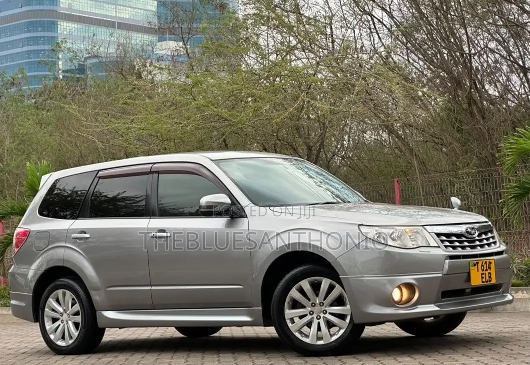 Subaru Forester 2011 Brown