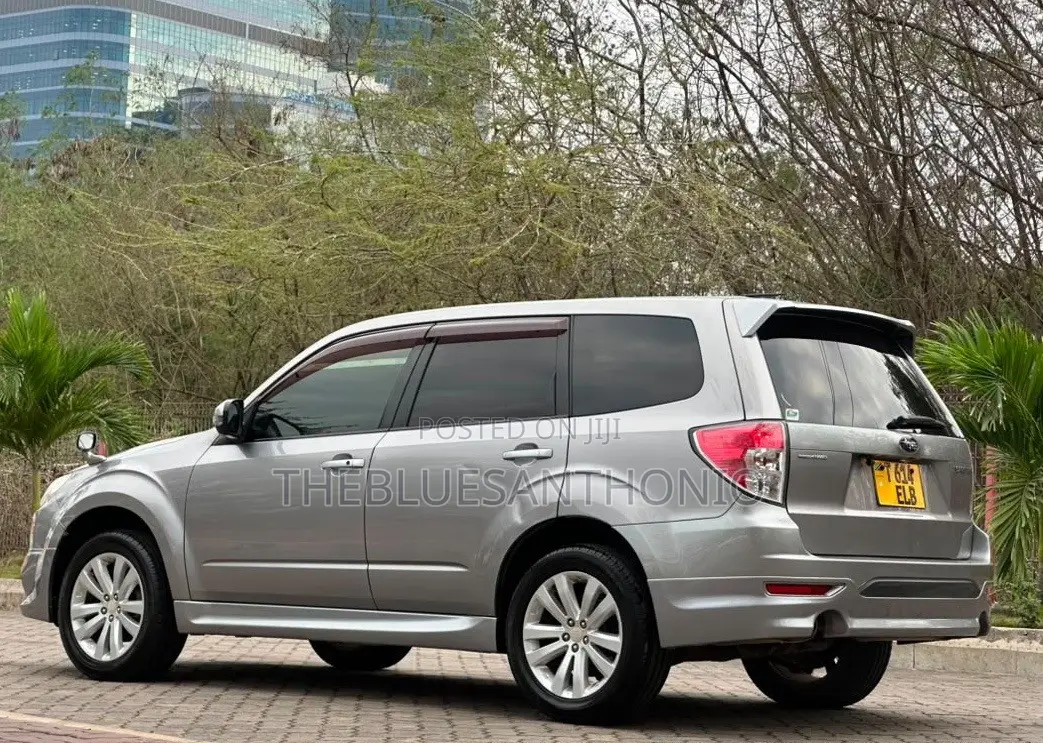 Subaru Forester 2011 Brown