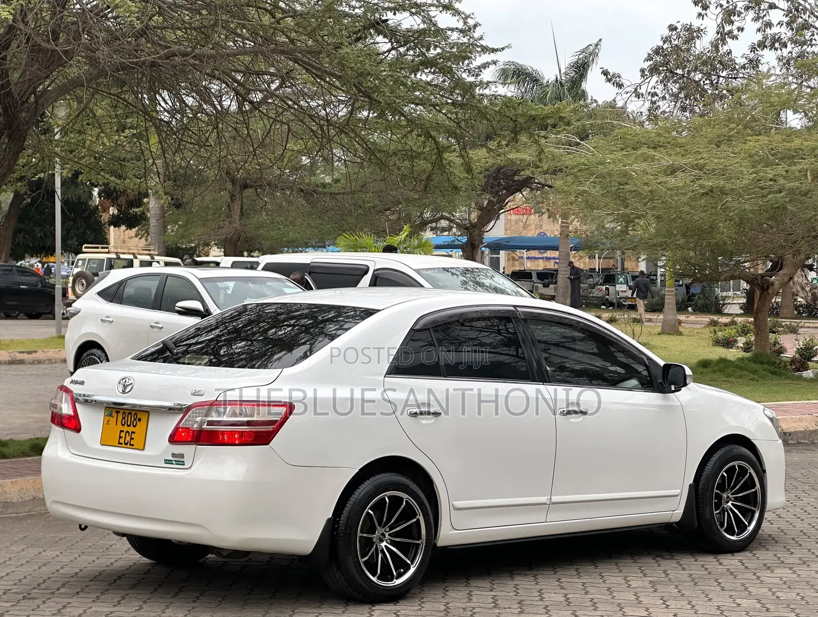 Toyota Premio 2012 Pearl