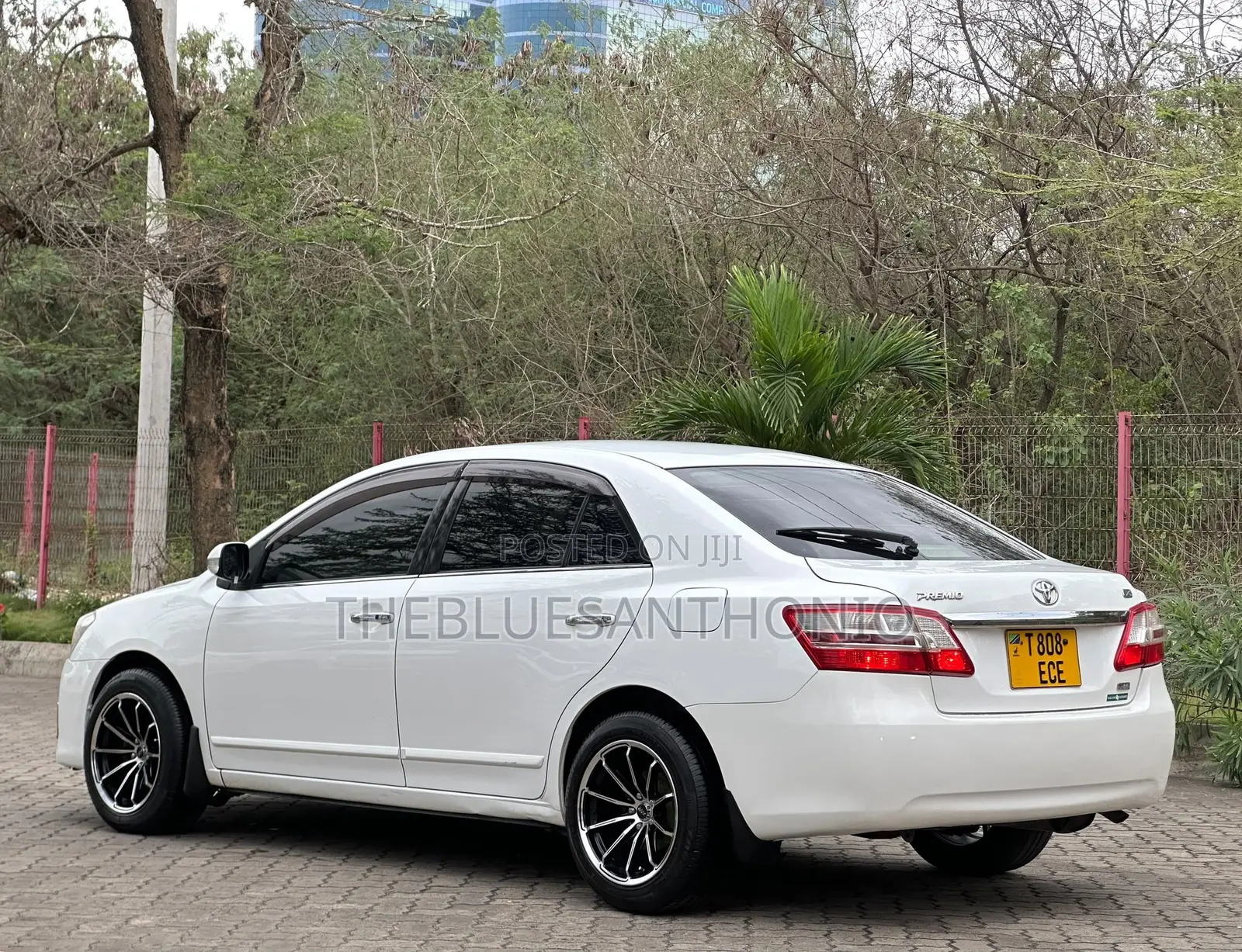Toyota Premio 2012 Pearl