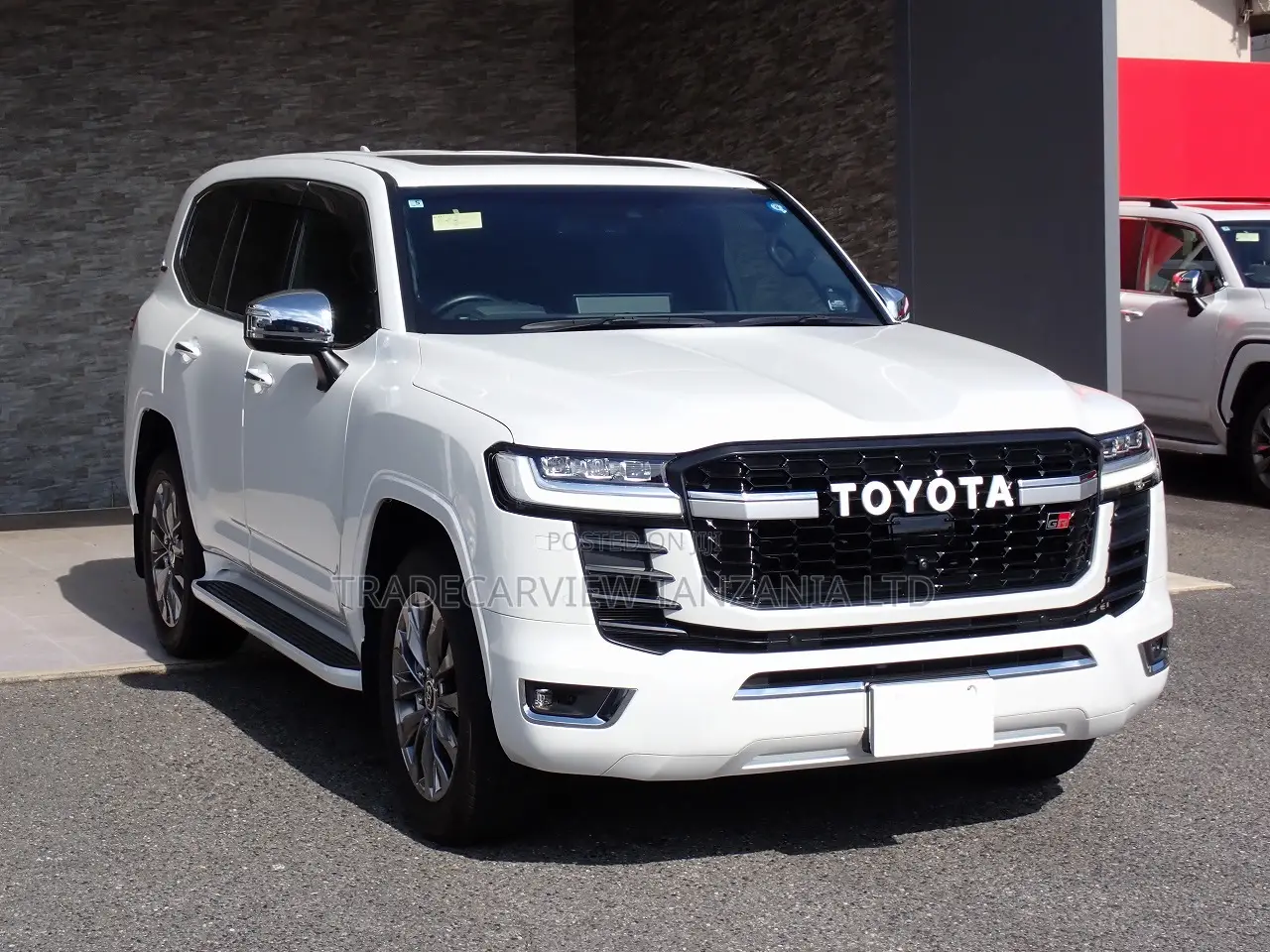 Toyota Land Cruiser LC300 2023 Pearl