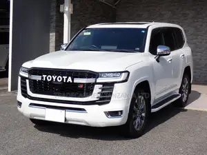 Toyota Land Cruiser LC300 2023 Pearl