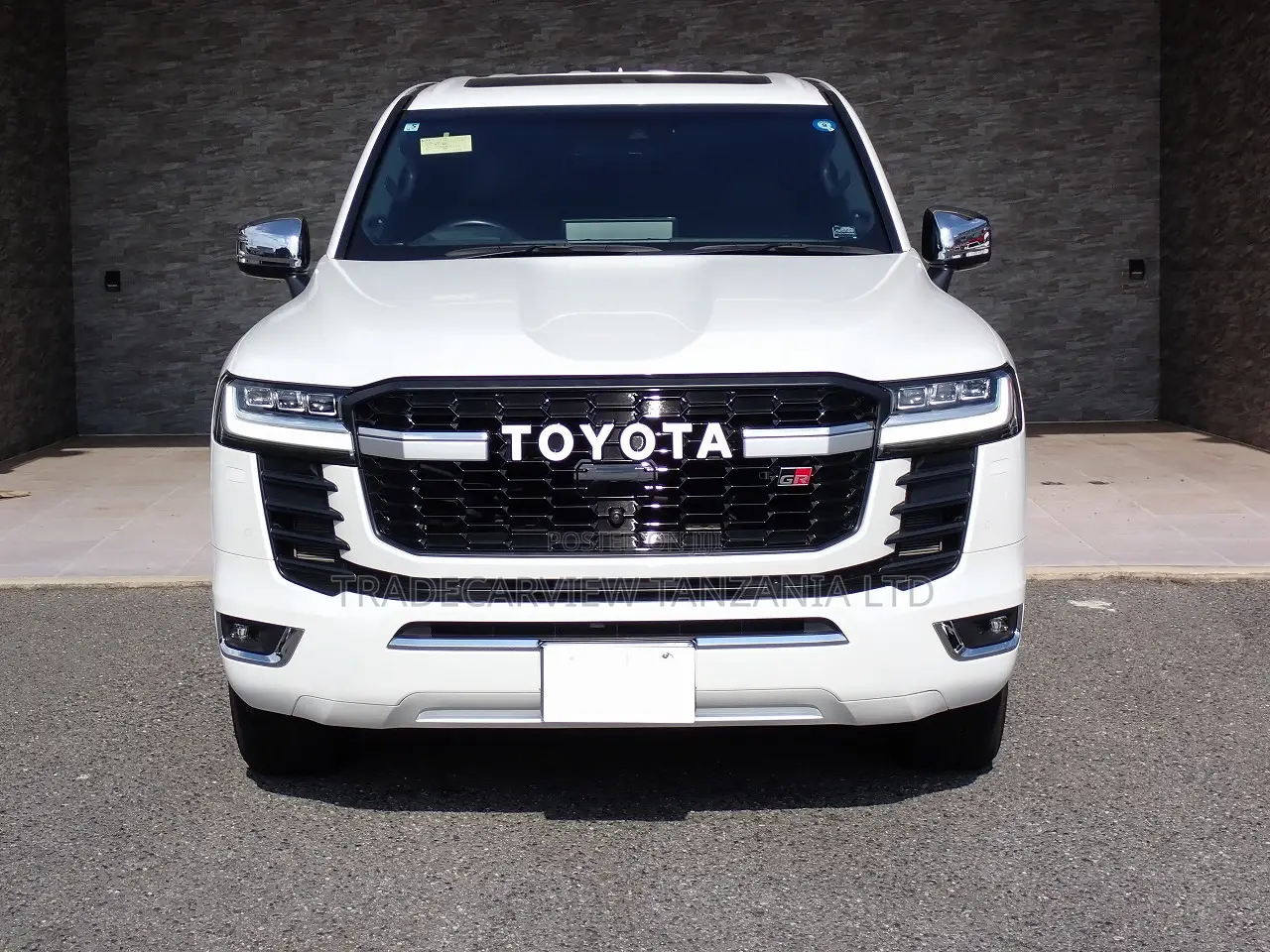Toyota Land Cruiser LC300 2023 Pearl