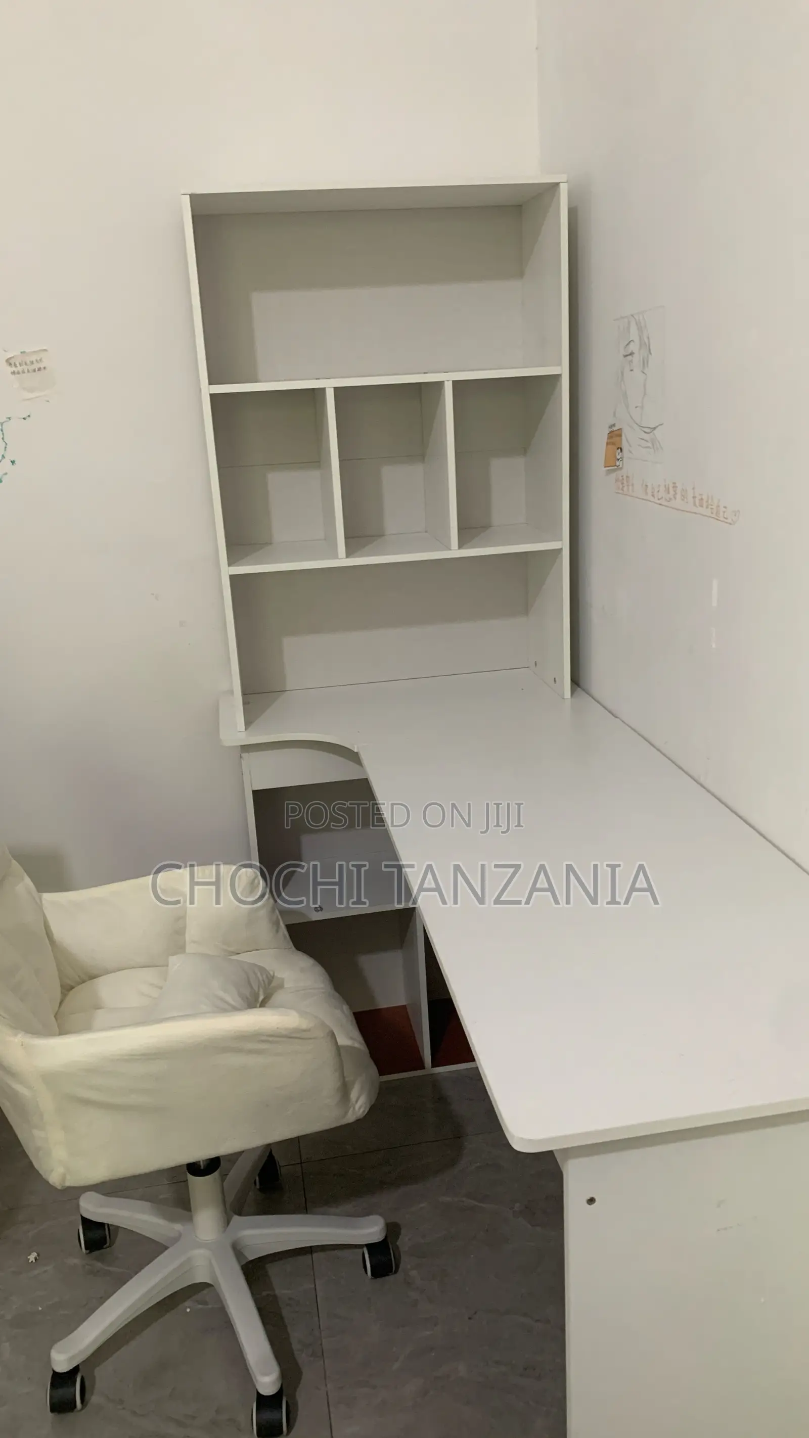 Corner Desk With Bookshelf