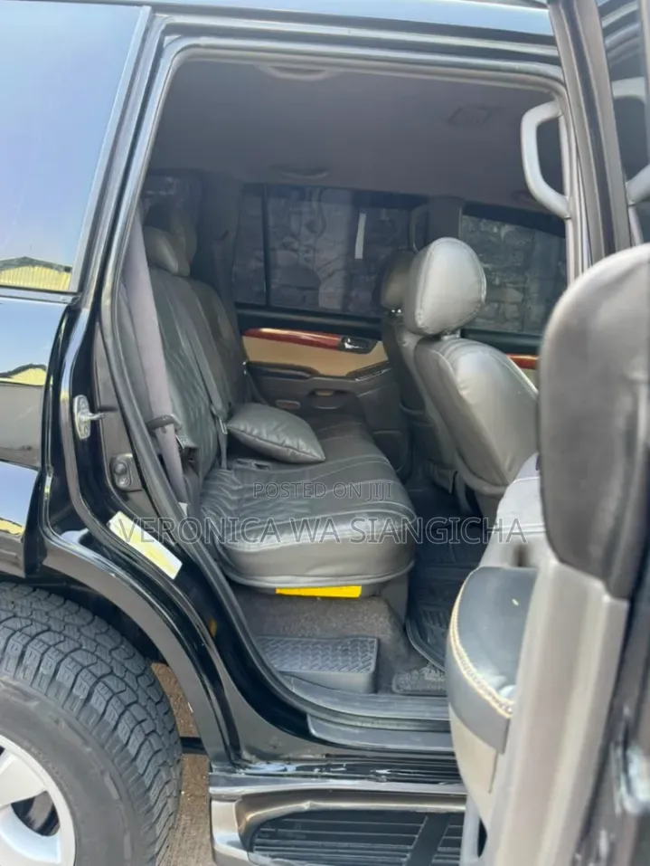 Toyota Land Cruiser Prado 2005 Black