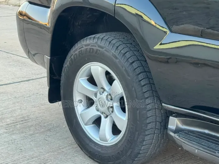 Toyota Land Cruiser Prado 2005 Black