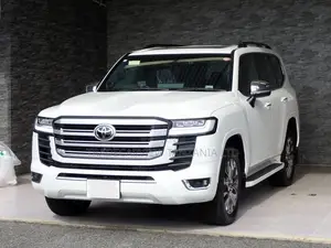 Toyota Land Cruiser LC300 2024 Pearl