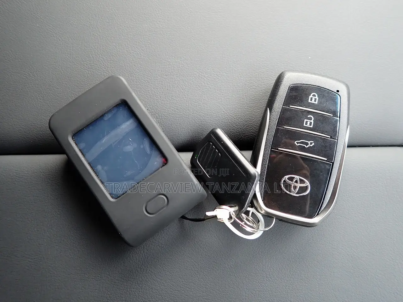 Toyota Land Cruiser LC300 2024 Pearl