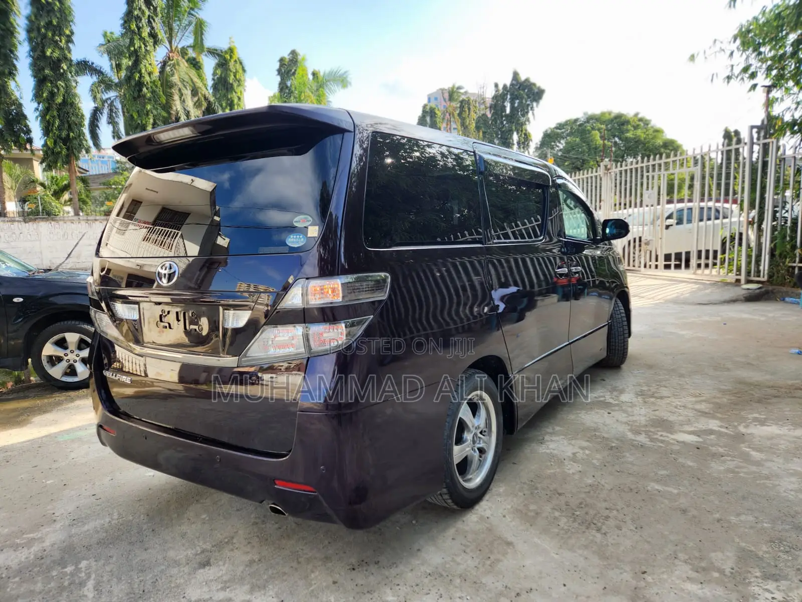Toyota Vellfire V 2.4 4WD 8-Seater 2009 Purple