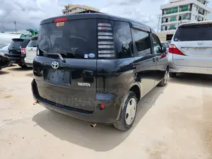 Toyota Sienta 1.5 FWD 2004 Black