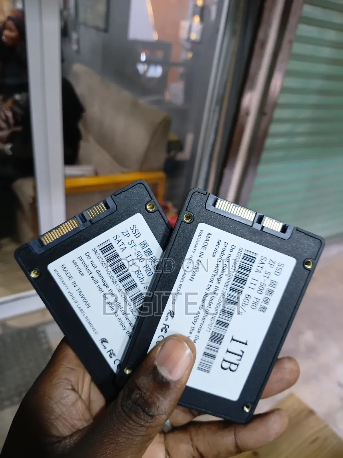 Tunauza SSD Sata Chip.