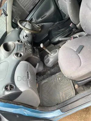 Toyota Vitz 2003 Blue