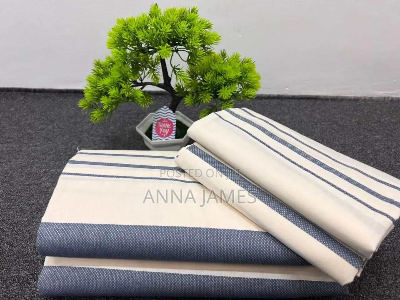 2 Bedsheets 4 Pillowcases Cream Grey