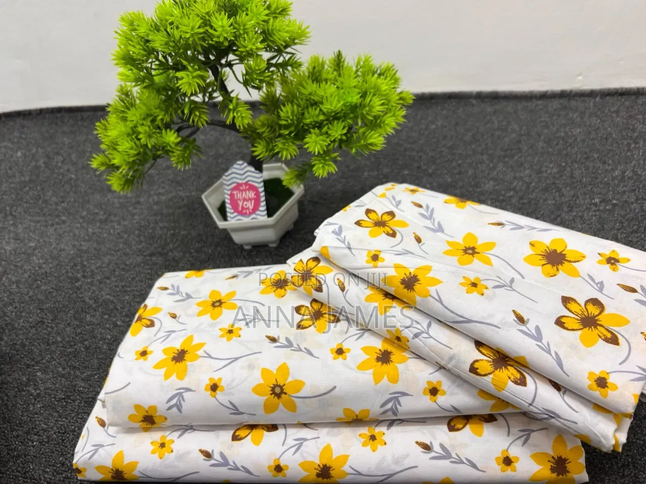 2 Bedsheets 4 Pillowcases Sunflower Yellow