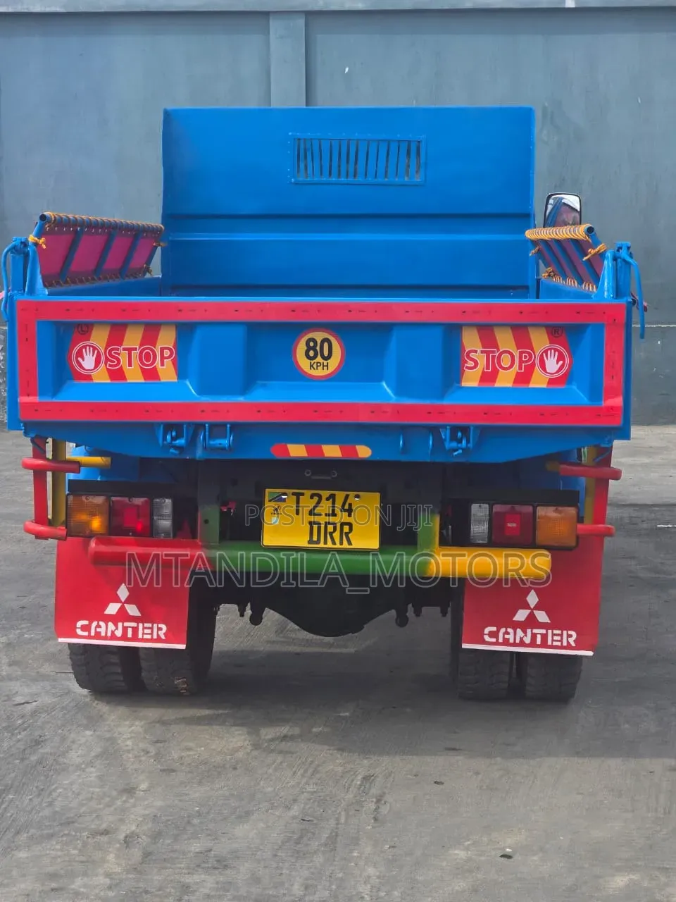 Mistubish Canter Tiper