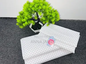 2 Bedsheets 4 Pillowcases Polka Dots