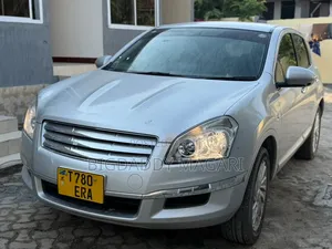 Nissan Dualis 2010 Silver