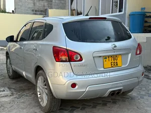 Nissan Dualis 2010 Silver