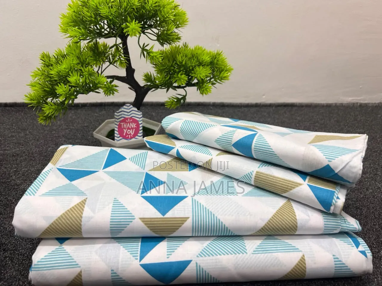 2 Bedsheets 4 Pillowcases, Teal Patterns