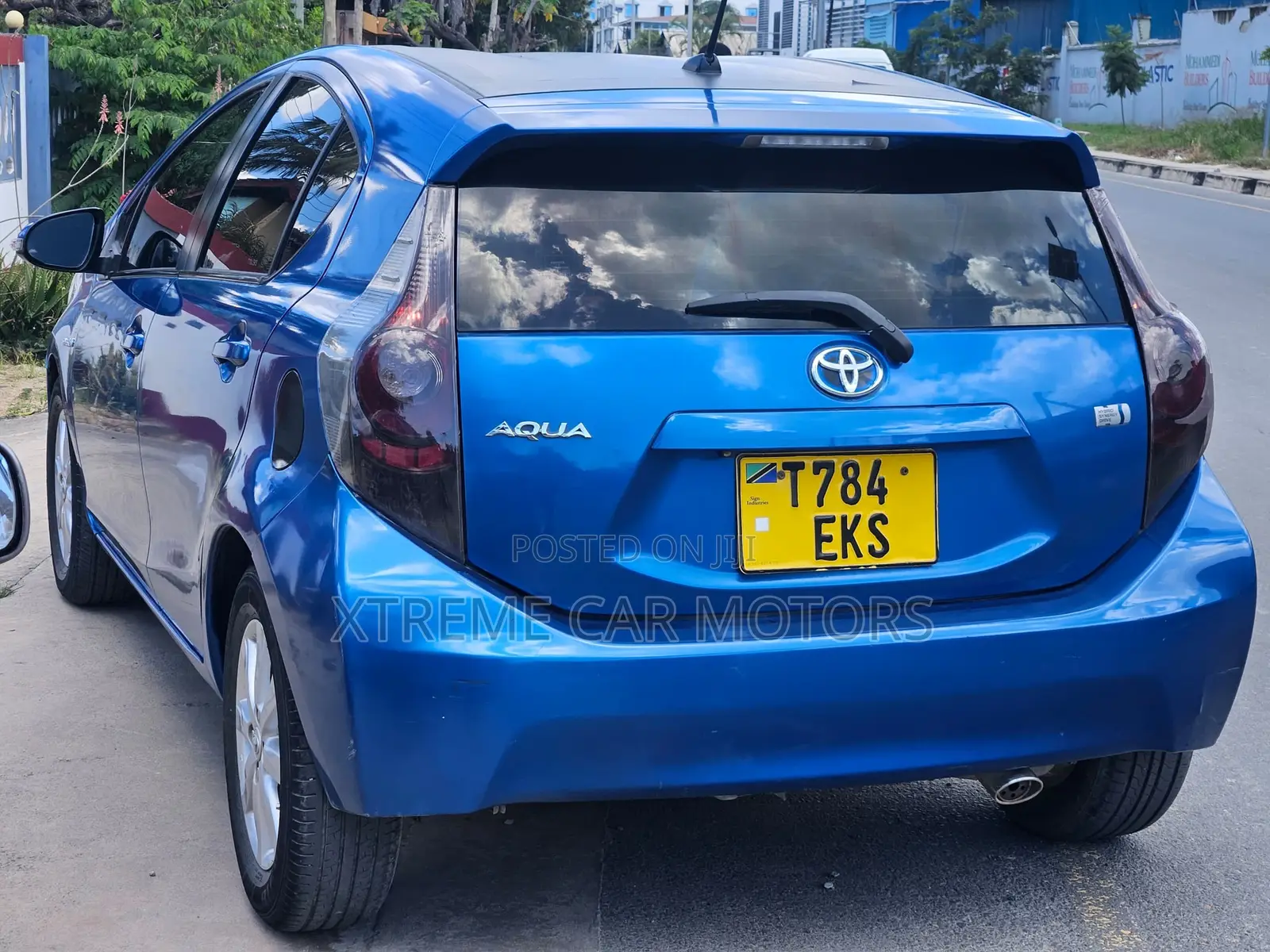 Toyota Aqua 2013 Blue