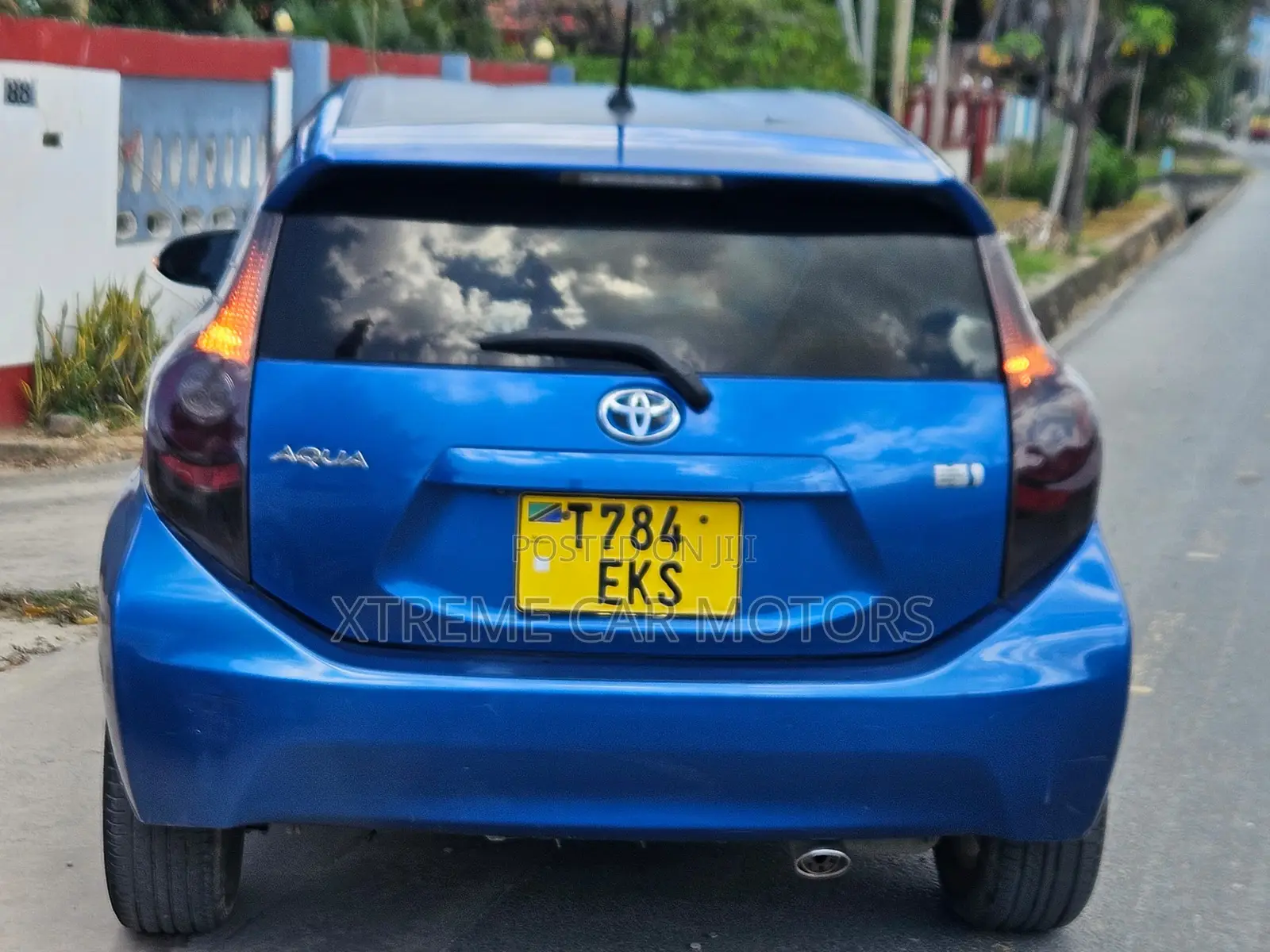 Toyota Aqua 2013 Blue