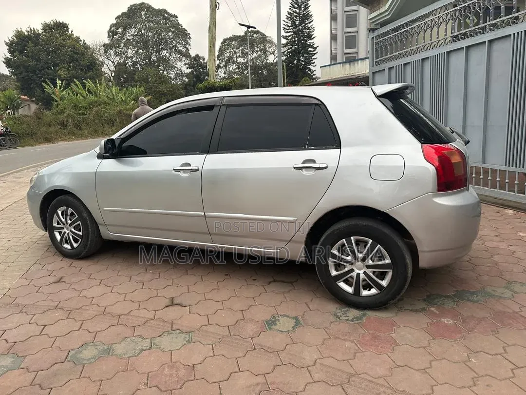 Toyota Corolla RunX 2003 White