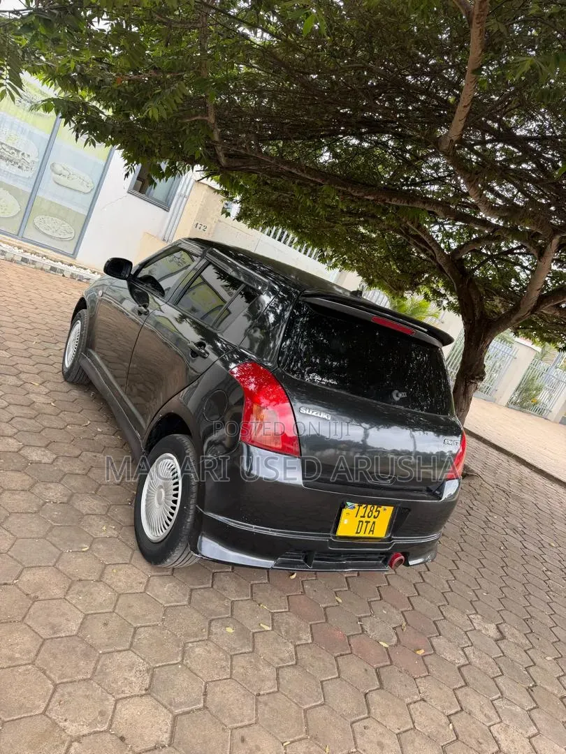 Suzuki Swift 2005 Black