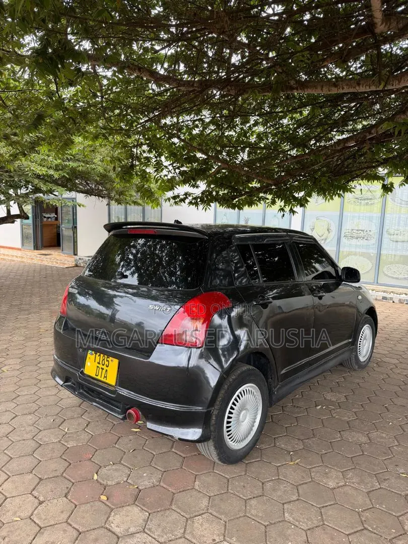 Suzuki Swift 2005 Black