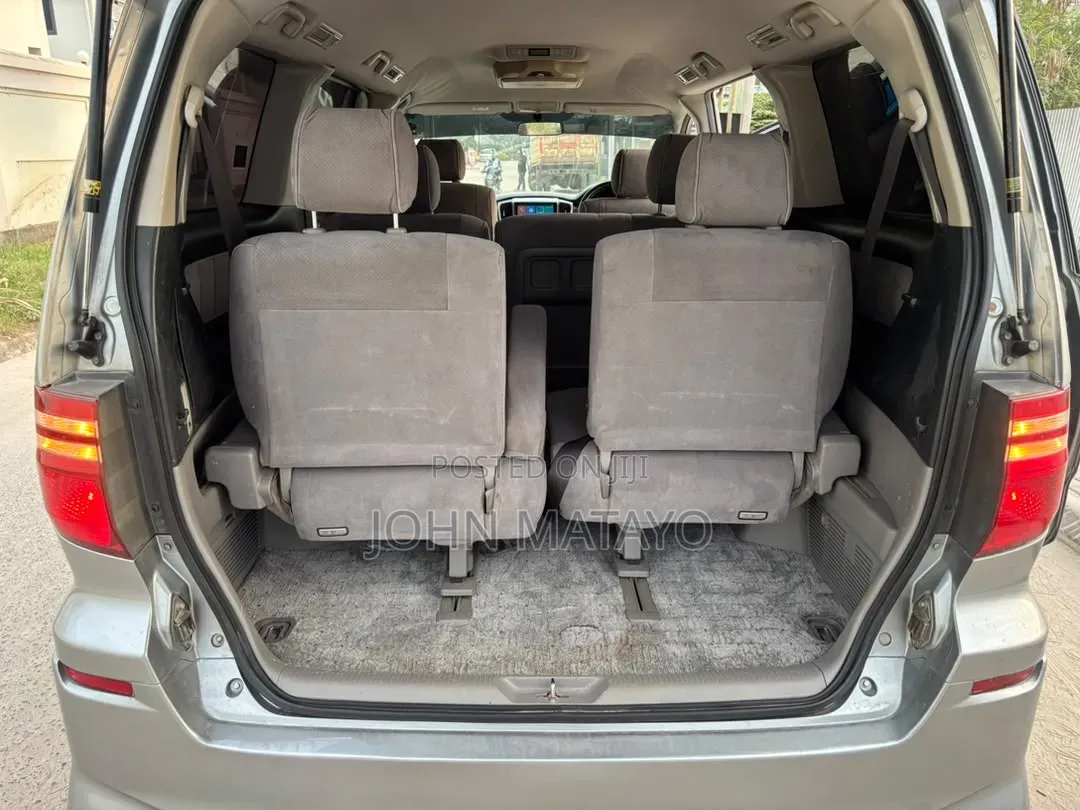 Toyota Alphard 2004 Silver