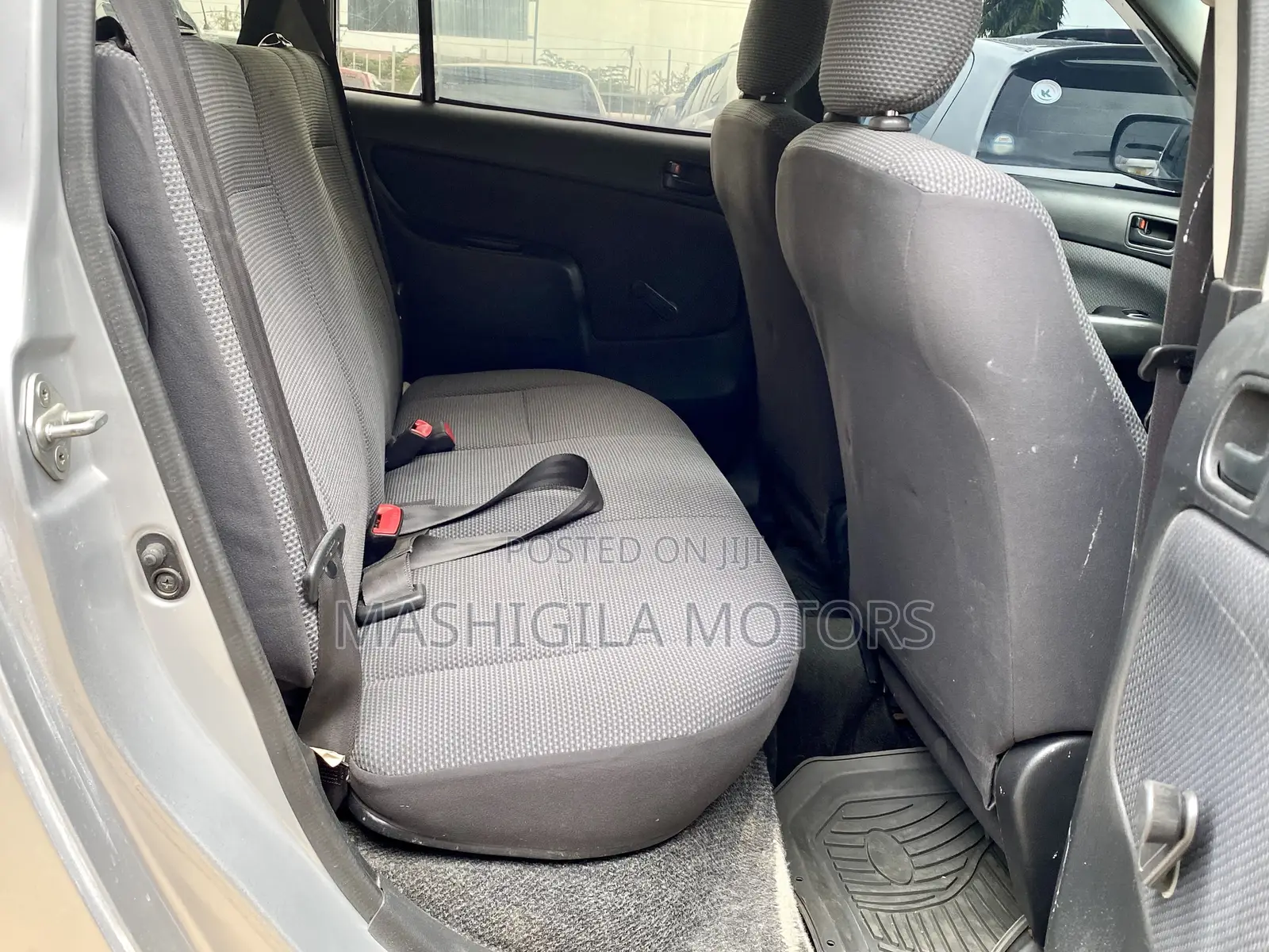 Toyota Succeed 2006 Silver