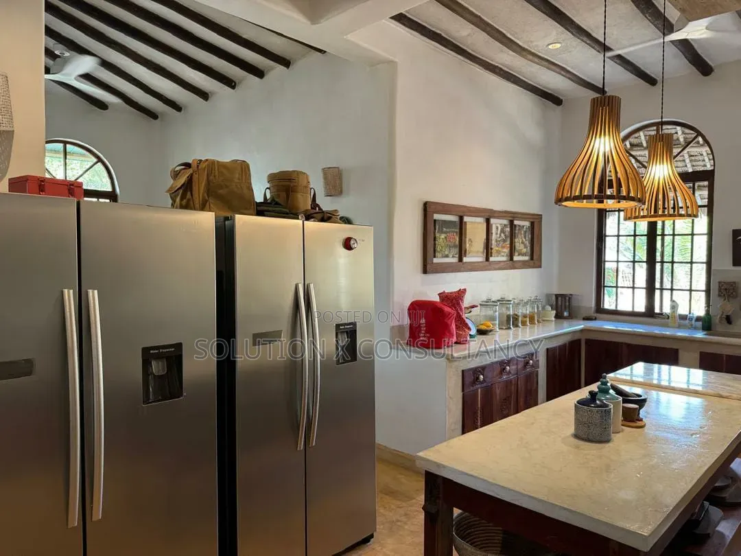 Furnished 5bdrm House in Kunduchi for sale
