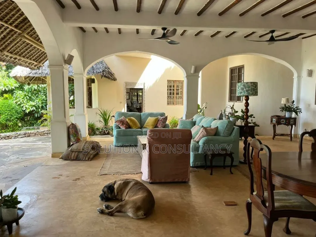 Furnished 5bdrm House in Kunduchi for sale
