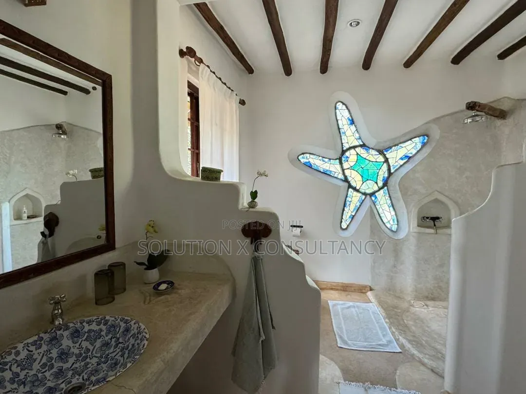 Furnished 5bdrm House in Kunduchi for sale
